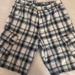 Calvin Klein Shorts - size 34